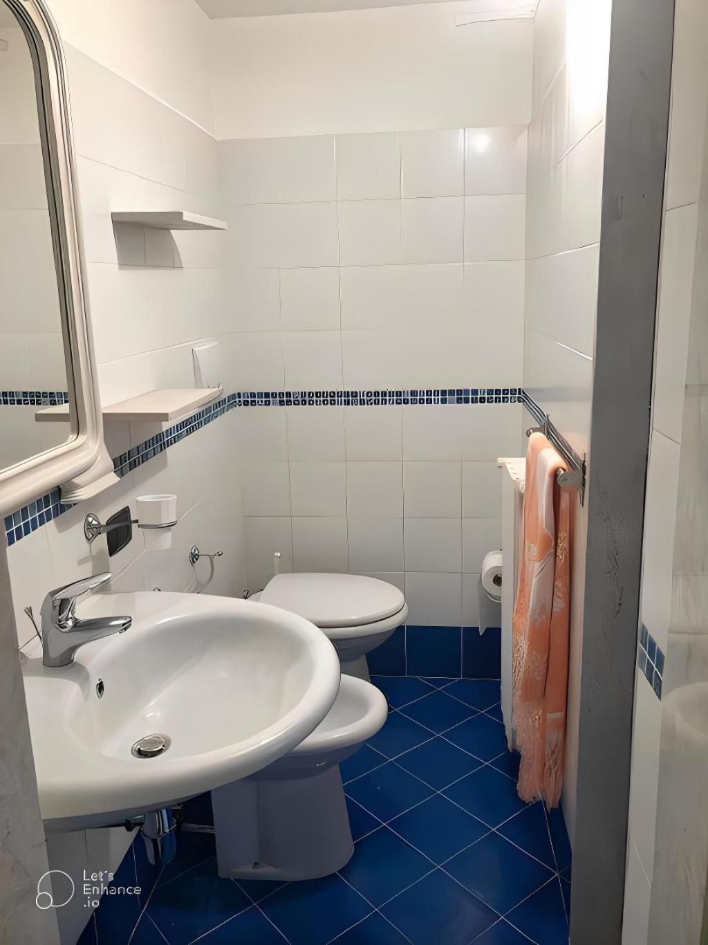 Sea Breeze Villa - Luna Apartment Bari Eksteriør bilde