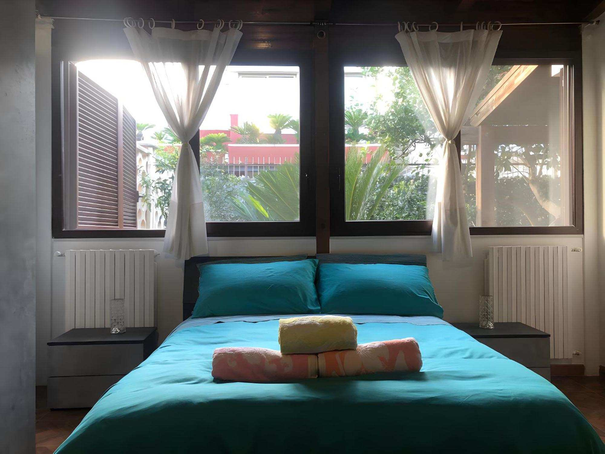 Sea Breeze Villa - Luna Apartment Bari Eksteriør bilde