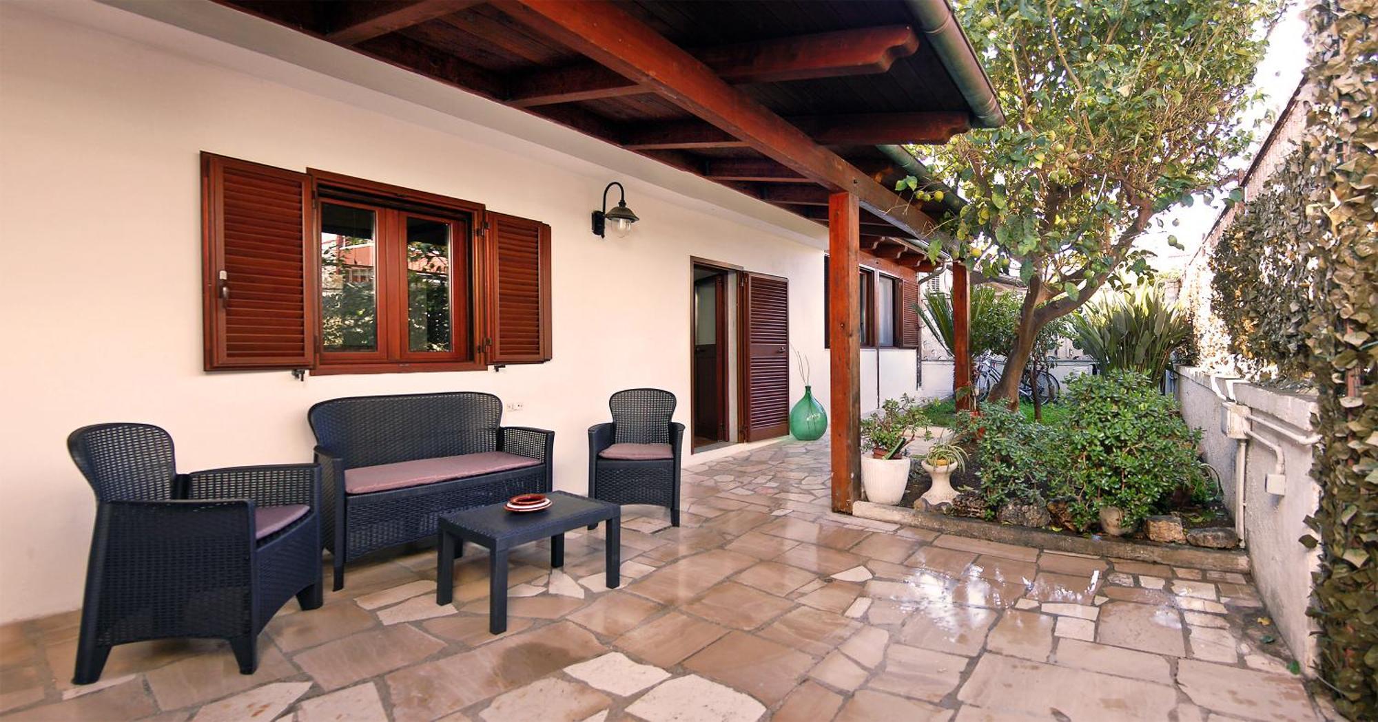 Sea Breeze Villa - Luna Apartment Bari Eksteriør bilde